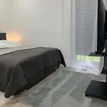 Apartament Moderne Einliegerwohnung Naehe Ingolstadt Und Bad Goegging *