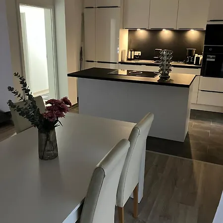 شقة Moderne Einliegerwohnung Naehe Ingolstadt Und Bad Goegging *